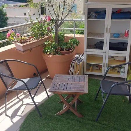 Casa de hóspedes Belle Avec Terrasse Chez Particulier La Ciotat